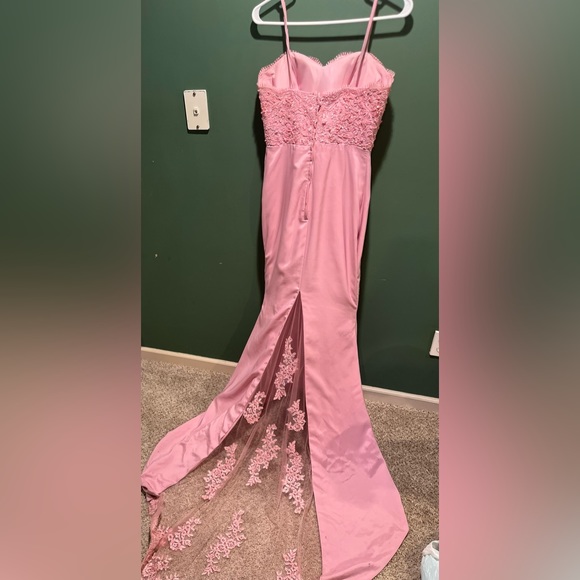 Pink dress - Picture 2 of 2